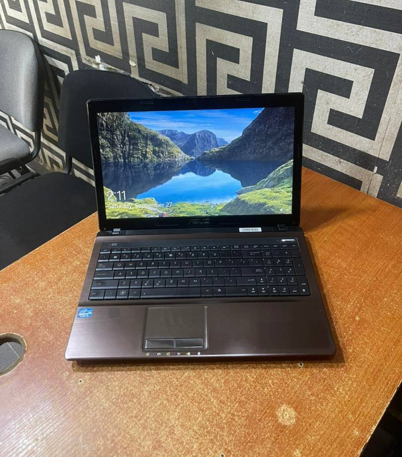 V.Clean, 4Gb Ram, 720Gb Hdd, Corei3, 2Hours Ba3 Life, Asus Laptop For-Sale
