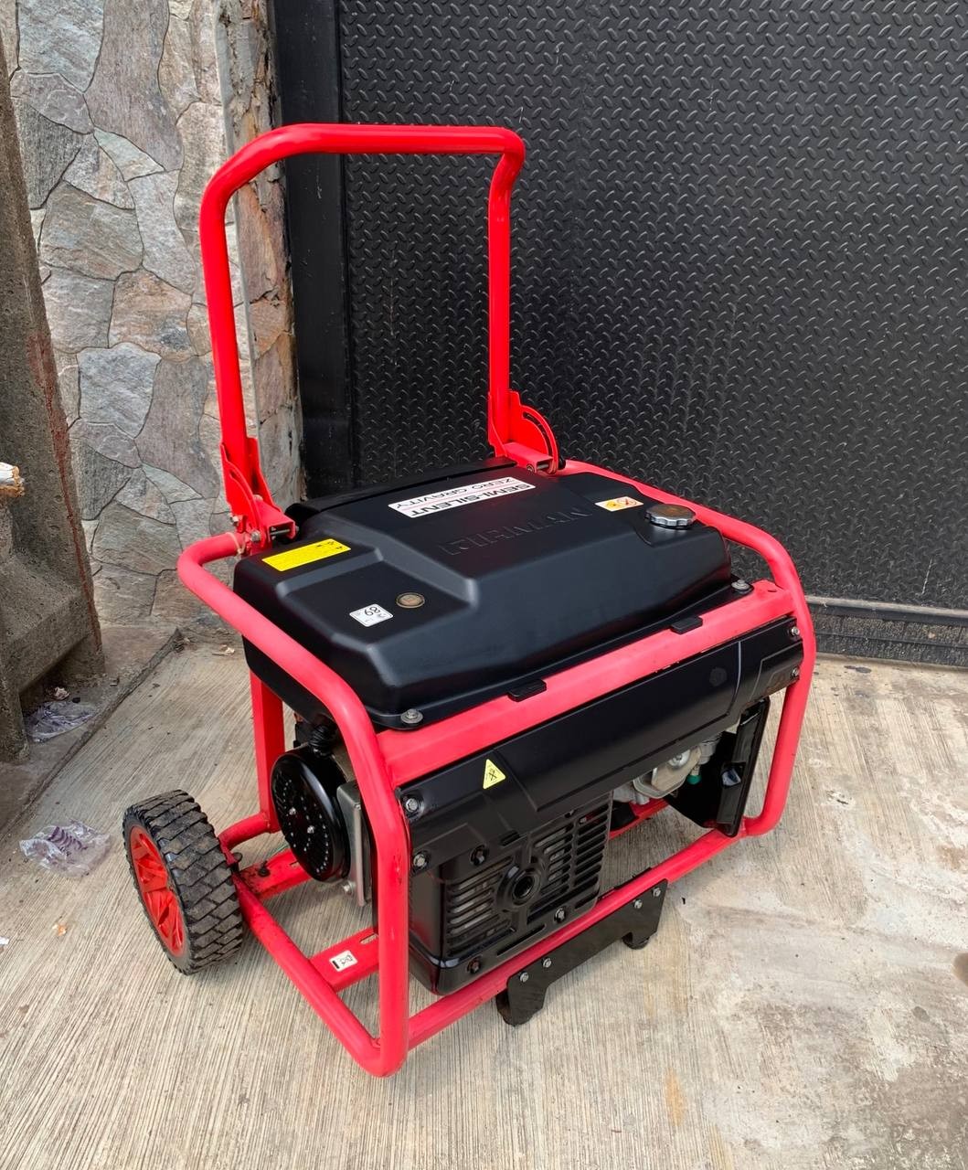 ❌❌SOLD-OUT❌❌ Clean, 100% Copper, Firman 8.0kva Key start Generator - ECO12990ES