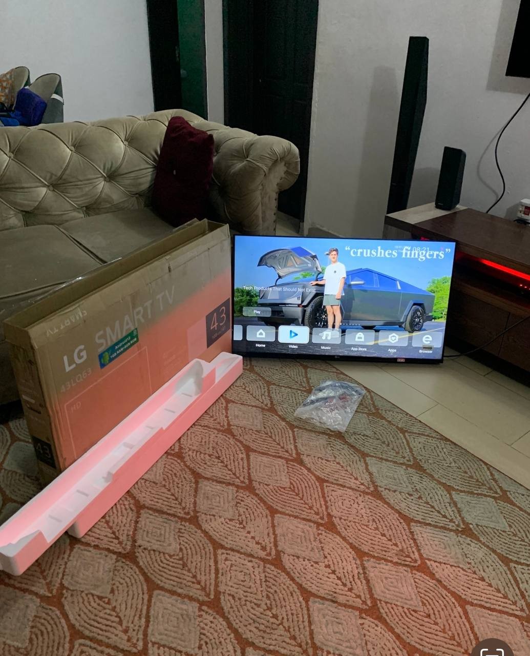 1Months Used 43Inches LG, Android 1Gb Ram, 8Gb Ram, 4K Smart Tv With Box For-Sale