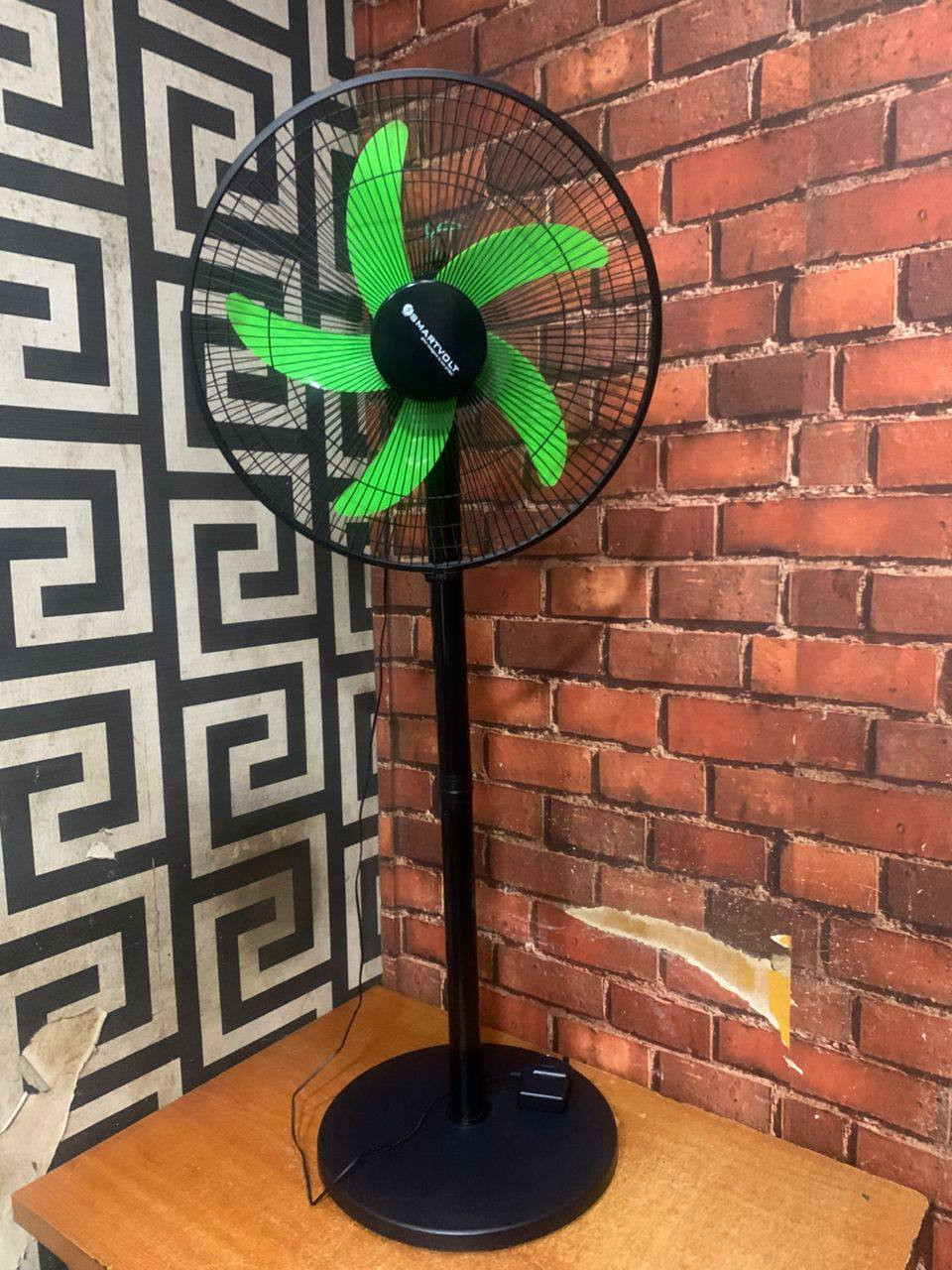 V.Clean One Month Used Smartvolt 18" 5 In 1 Rechargeable Standing  Solar Inverter Fan-Black For-Sale  [ Product Code >> 0469 ]
