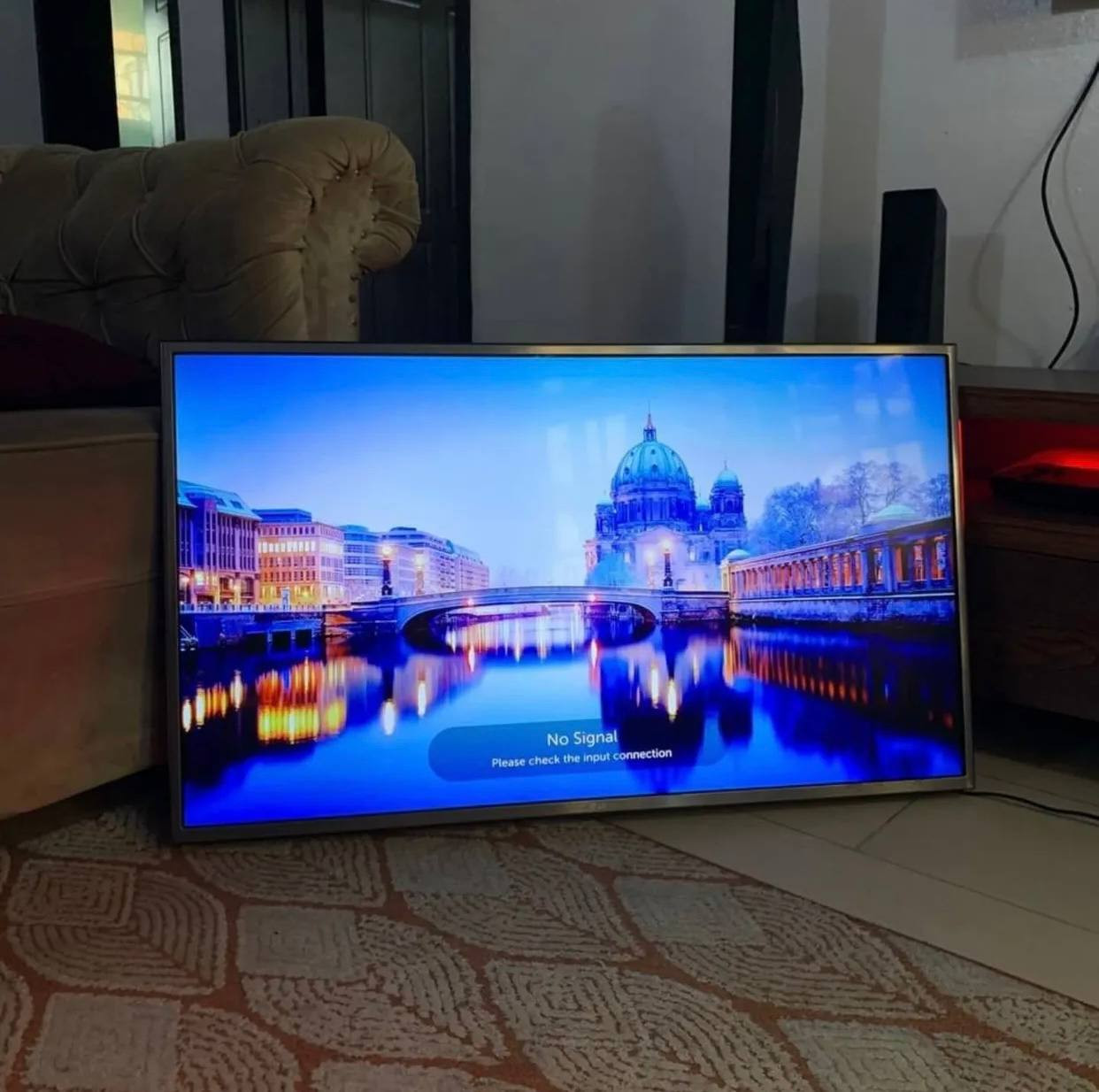 V.Clean, 43Inches, 4K Smart LG Tv For-Sale