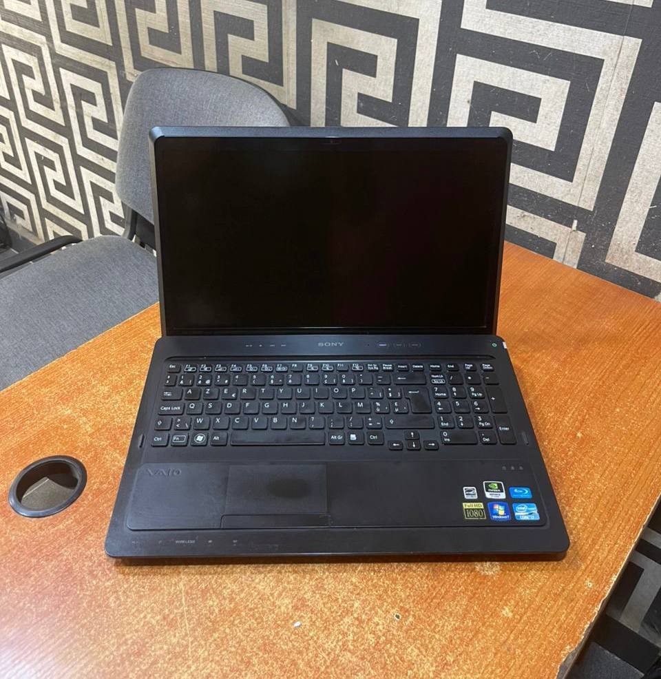 Clean 8Gb Ram, 720Gb Hdd, Corei7, 2-3Hours Ba3 Life, Sony Laptop For-Sale