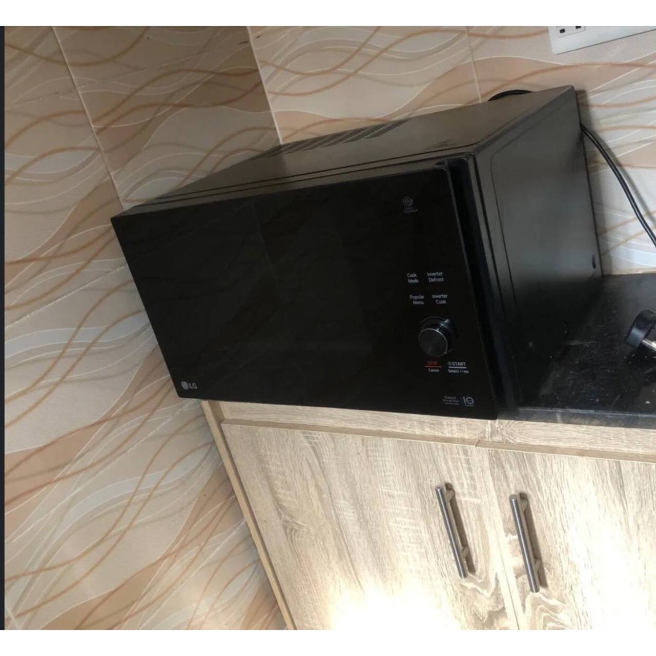 1 months used LG 42L smart inverter microwave [ Product Code >> 0411 ]