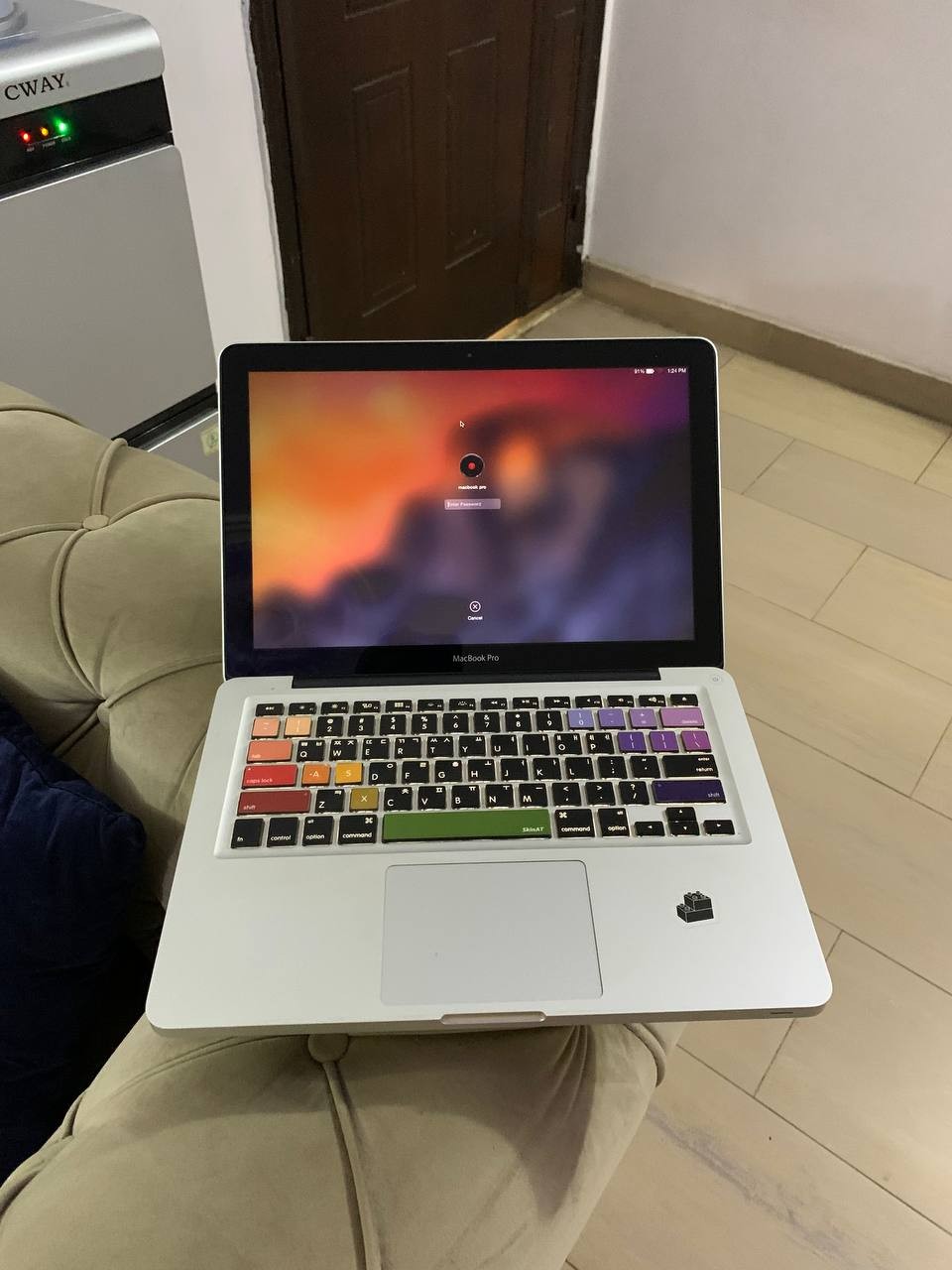 V.Clean, 8Gb Ram, 500Gb Hdd, Corei5, Keyboard Light, 2010 MacBook Pro Laptop For-Sale