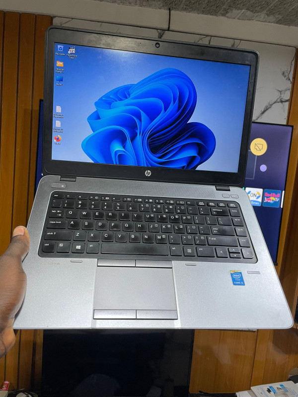 VERY CLEAN HP 840 G2 INTEL CORE I5 PROCESSOR 8GB RAM 500GB HDD KEYBOARD LIGHT LASTING BACKUP