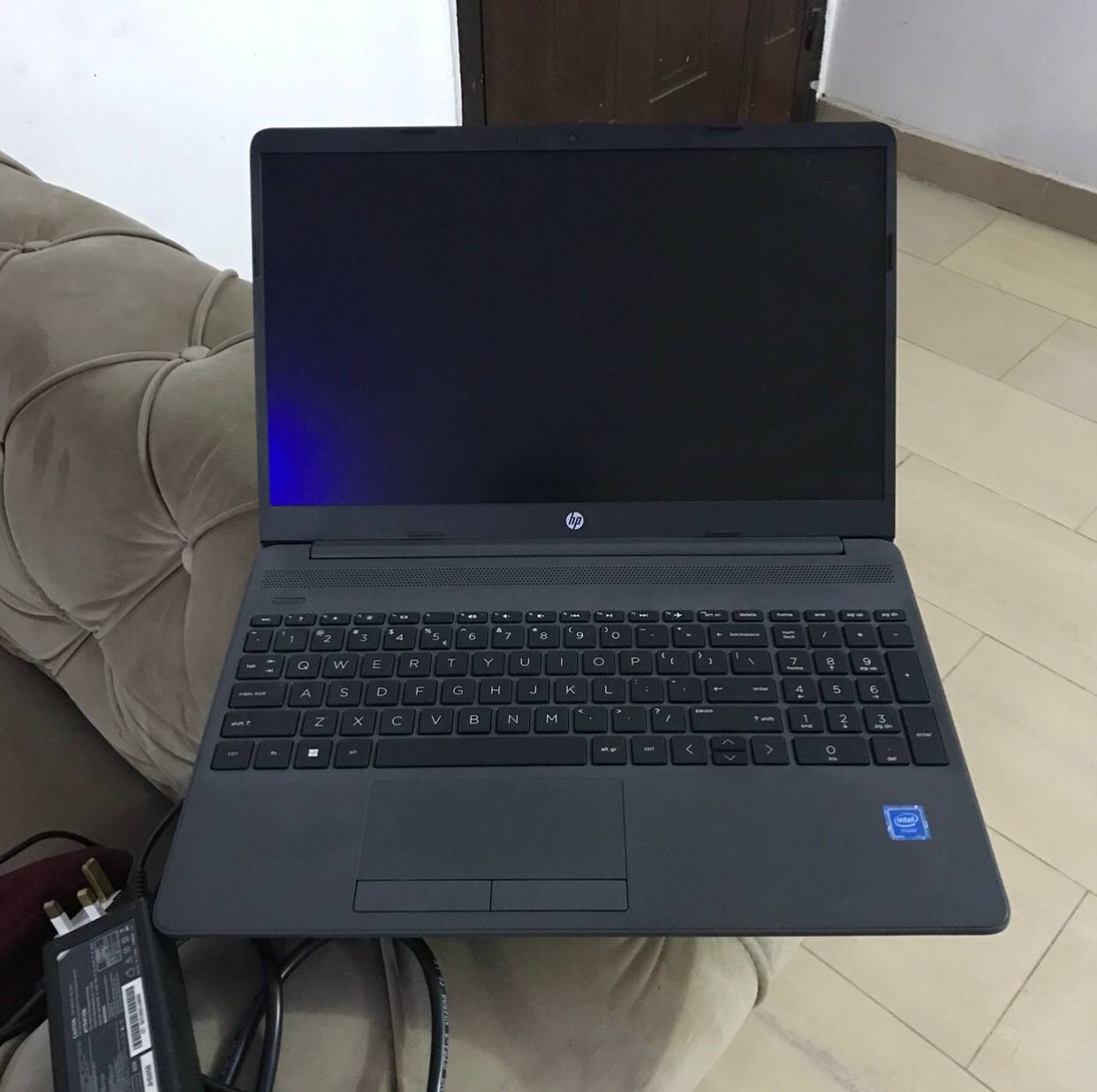 2Weeks Used 4Gb Ram, 500Gb Hdd, 2-3Hour Ba3 Life, Hp 250 Laptop For-Sale