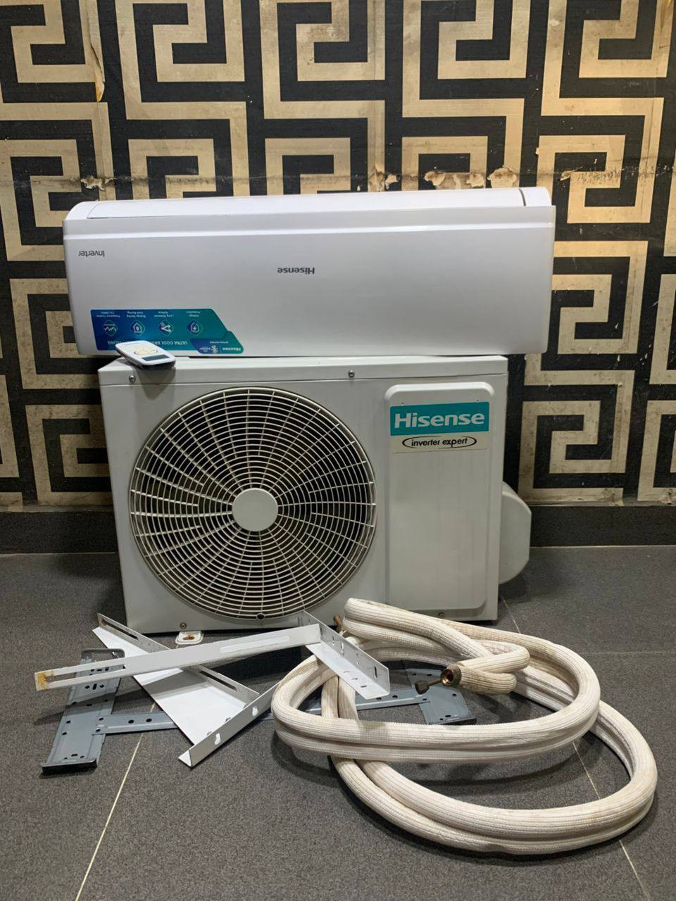 V.Clean 6Months Used 1.5Hp Hisense Inverter Air-Conditioner With Already Filled Gas, Kit, Indoor and OutDoor Hanger For-Sale [ Product Code >> 0481 ]