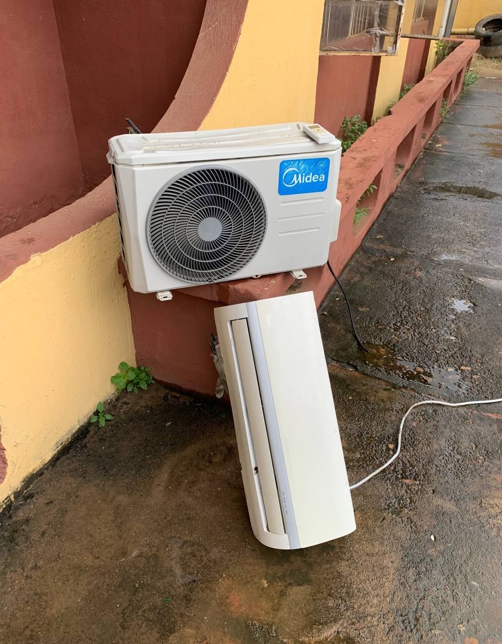 Clean 1Hp Midea Air-Conditioner With Kit For-Sale