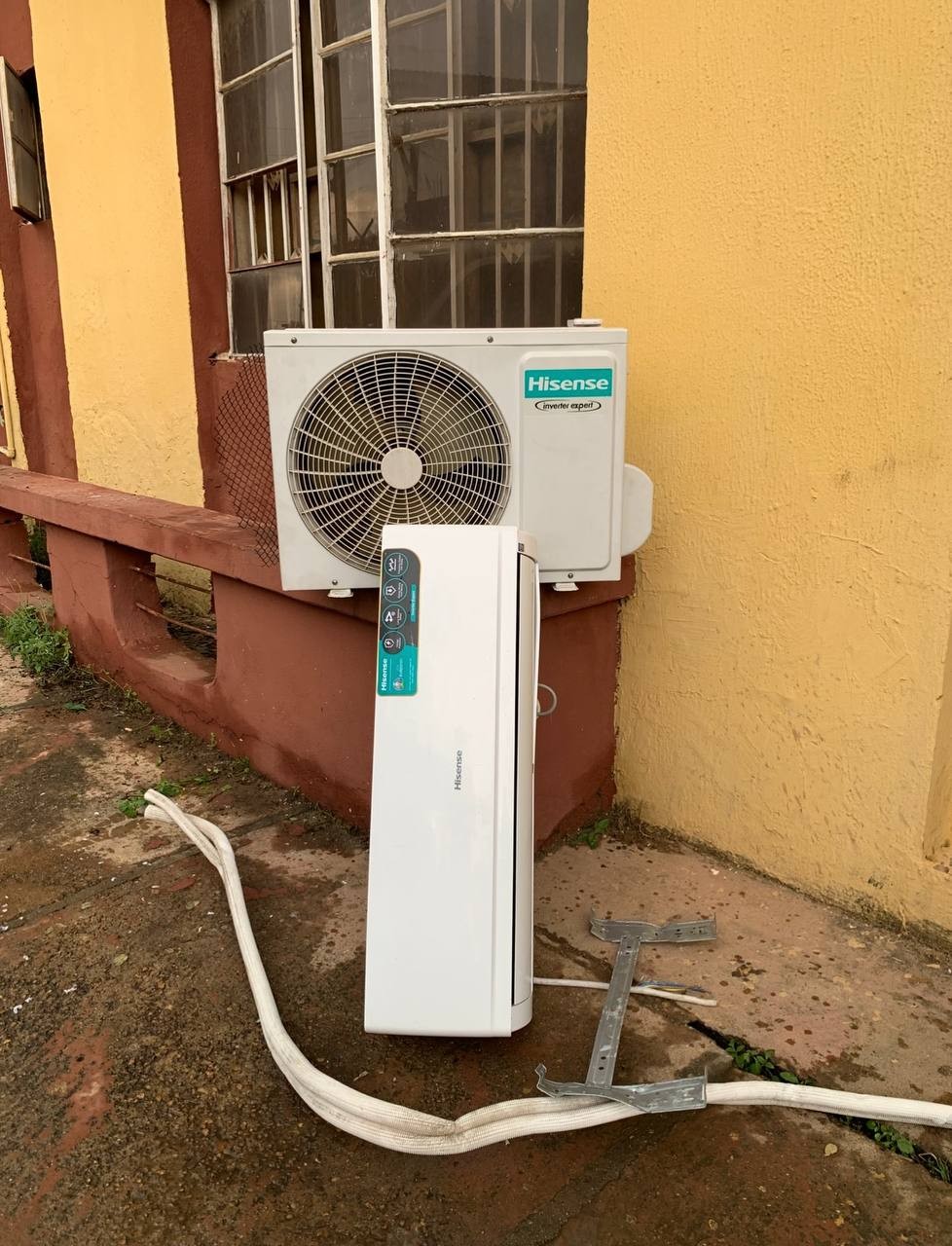 V.Clean 1.5Hp Hisense Inverter Air-Conditioner With Already Filled Gas, Kit, Indoor Hanger For-Sale