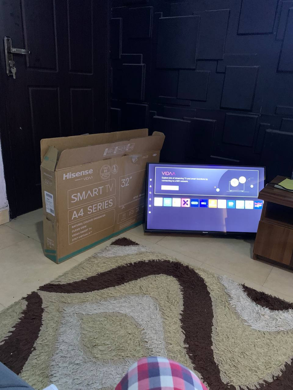 V.Clean, 2Months Used, 32inches Hisense 4K, Smart Tv With Pack For-Sale