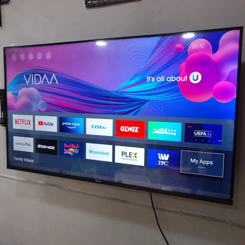 ❌❌SOLD-OUT❌❌....V.Clean 40inches Hisense frameless smart TV