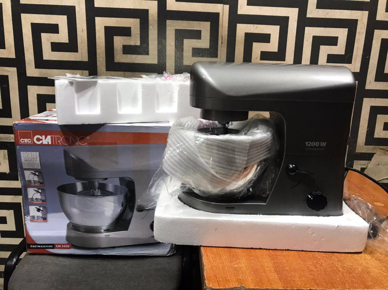 Awoof Brand New Clatronic KM-3400 Food Mixer Dough Maker Machine 5L 1200W For-Sale